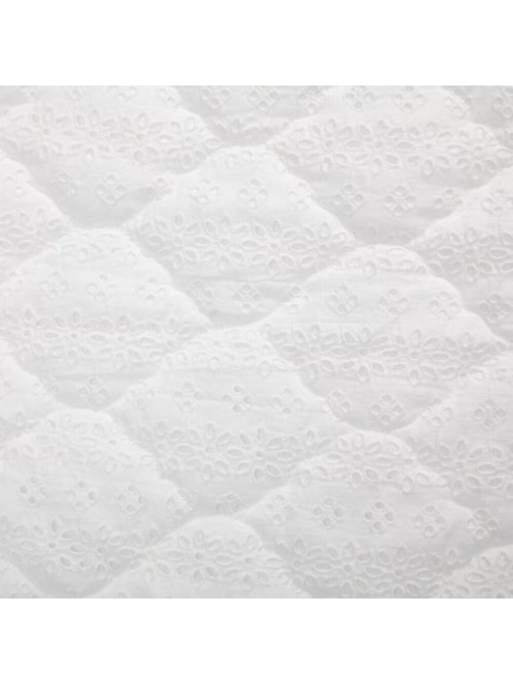 The Pioneer Woman Home Off-White Cottage Eloise Floral 100% Poly Velvet Quilt - Picture 5 of 5